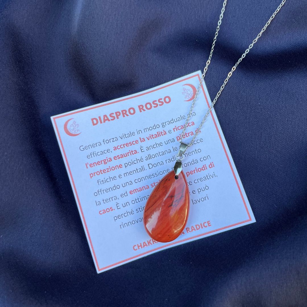 Collana pietra naturale petalo in Diaspro Rosso