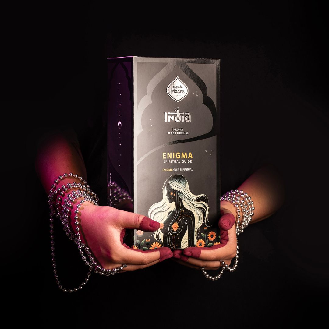 Linea India Black - Enigma Spiritual Guide