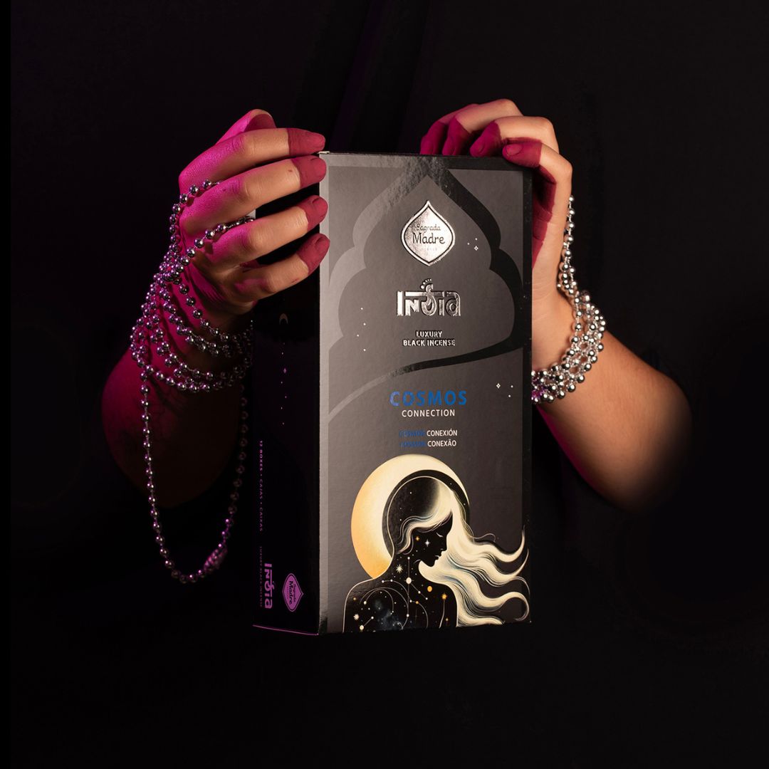 Linea India Black - Cosmos Connection (Sagrada Madre)