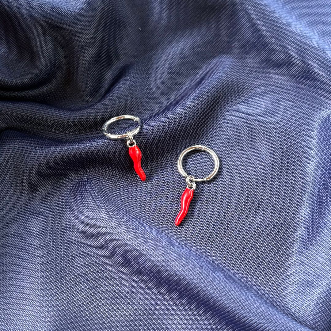 Orecchini Cerchio Cornetto Rosso in Acciaio Inox