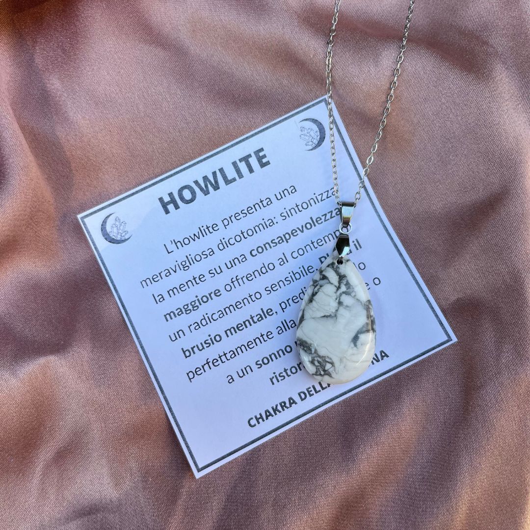 Collana pietra naturale petalo in Howlite