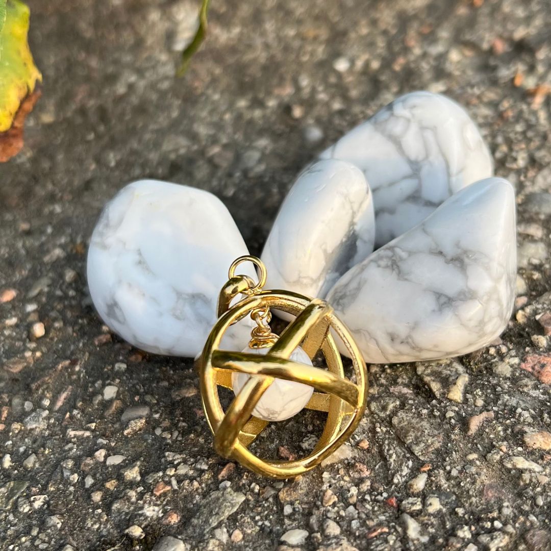 Collana Genesa Howlite – Acciaio Oro
