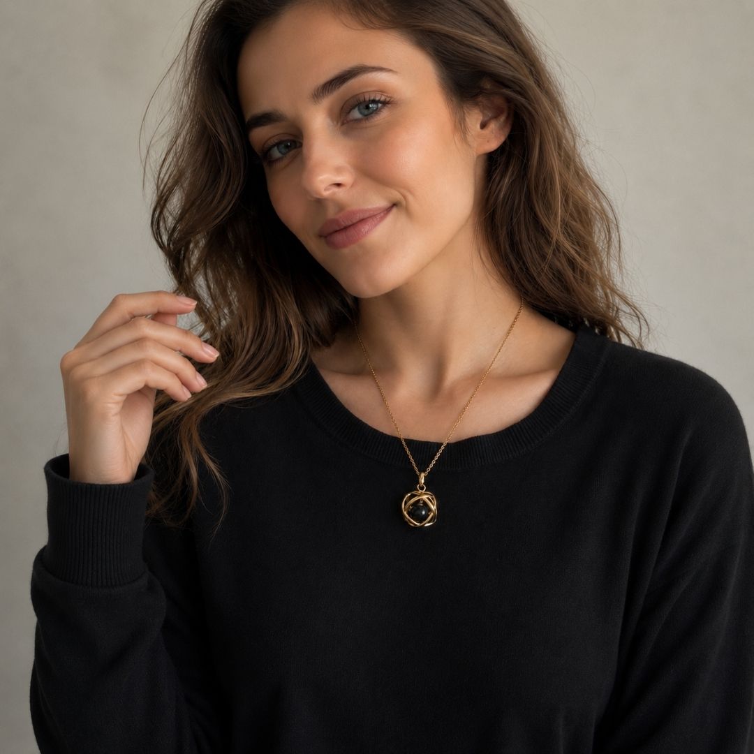 Collana Genesa Onice Nera – Acciaio Oro