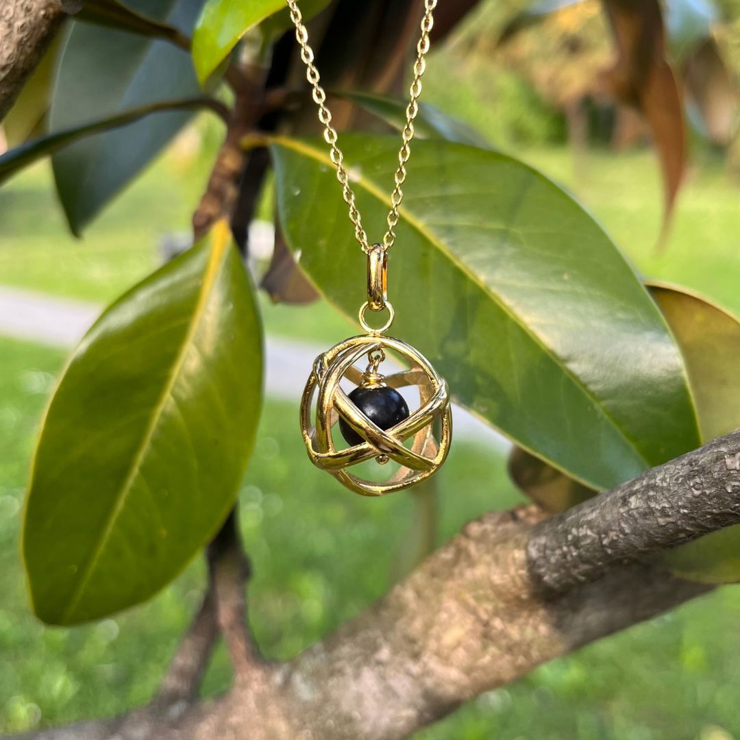Collana Genesa Shungite – Acciaio Oro