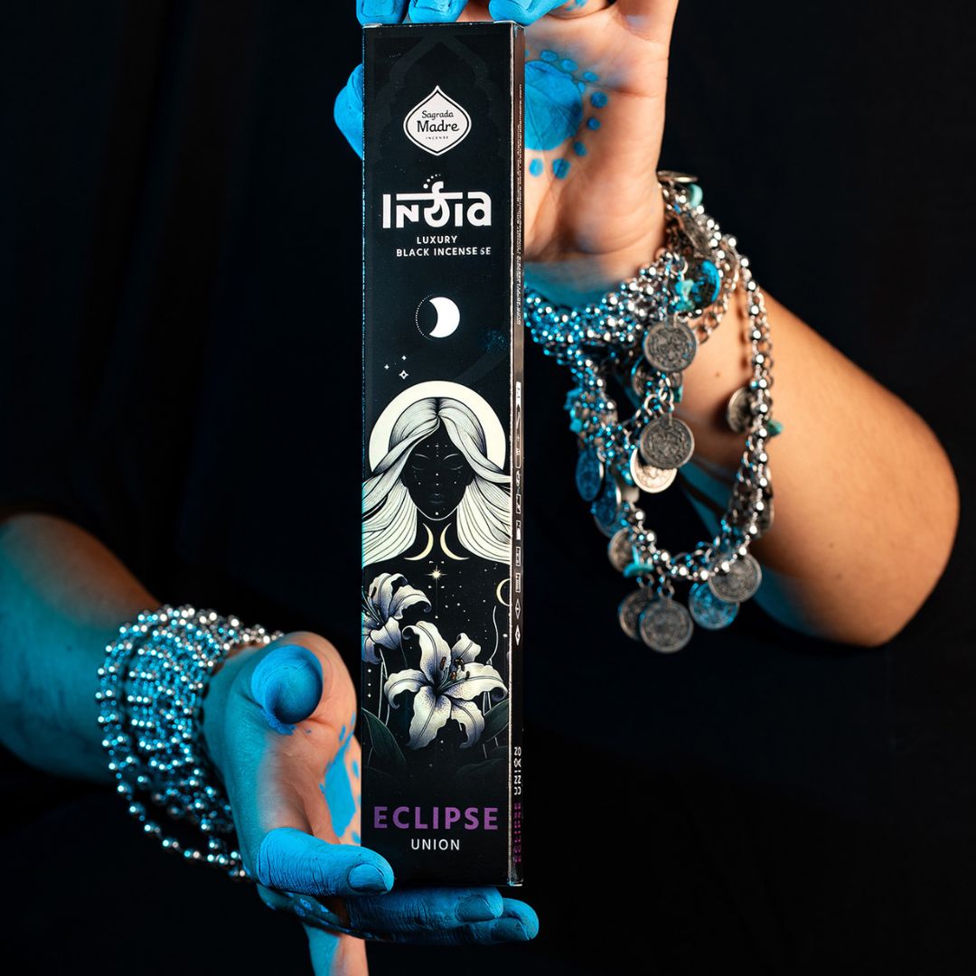 Linea India Black - Eclipse Union (Sagrada Madre)