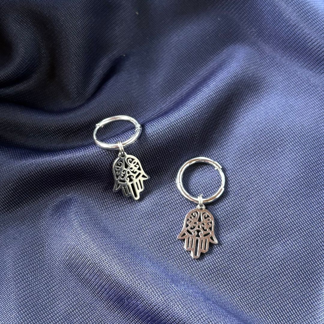 Orecchini Cerchio Mano di Fatima in Acciaio Inox