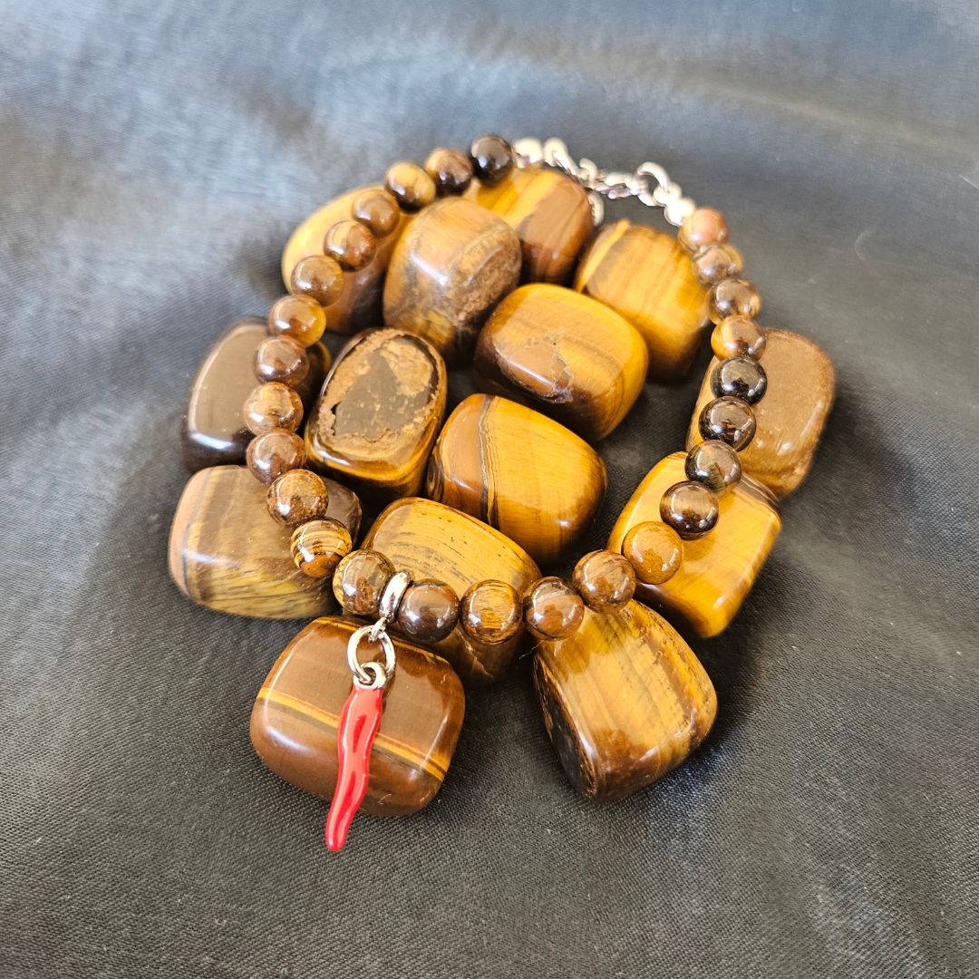 Bracciale Occhio di Tigre 6mm e cornetto portafortuna